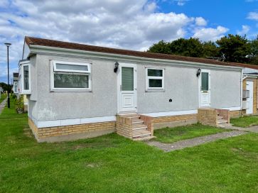 Property for Auction in East Anglia - 3 Meadow View Park, St. Osyth Road, Little Clacton, Clacton-On-Sea, Essex CO16 9NN