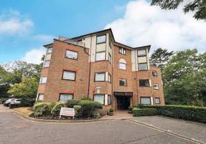 Property for Auction in London - Flat 6 Norfolk House, 203 London Road, Stanmore, Middlesex, HA7 4PJ
