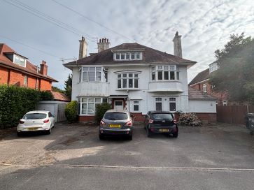 Property for Auction in South West - Flat 8, 17 Milton Road, Bournemouth, Dorset BH8 8LP