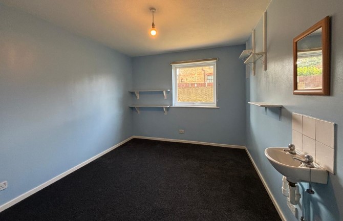 Property for Auction in London - Flat 8, 110 Benhill Road, Sutton, Surrey