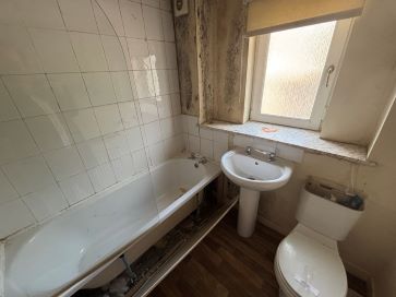 Flat 2/2, 27 Ferguslie Walk, Paisley, Renfrewshire PA1 2RQ