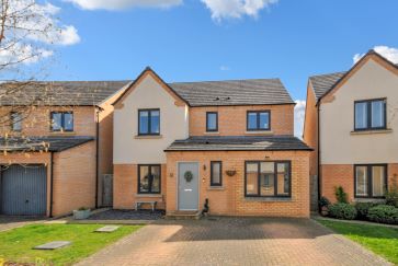 Property for Auction in Northamptonshire - 7 Scott Close, Northampton, Northamptonshire NN5 4DZ