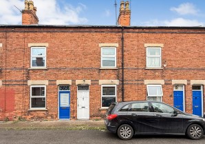 Property for Auction in London - 3 Cross Street, Skegness, Lincolnshire, PE25 3RH