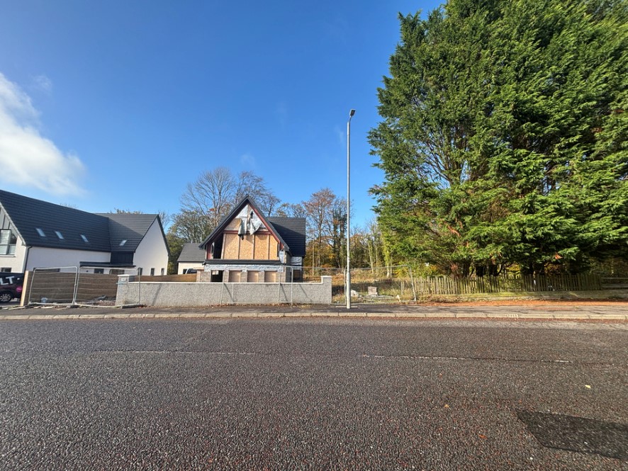 Plots 2 & 3 Braidwood Road, Braidwood, Carluke, Lanarkshire ML8 5NY