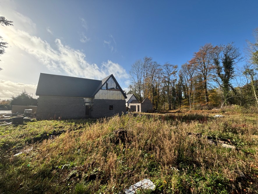 Plots 2 & 3 Braidwood Road, Braidwood, Carluke, Lanarkshire ML8 5NY