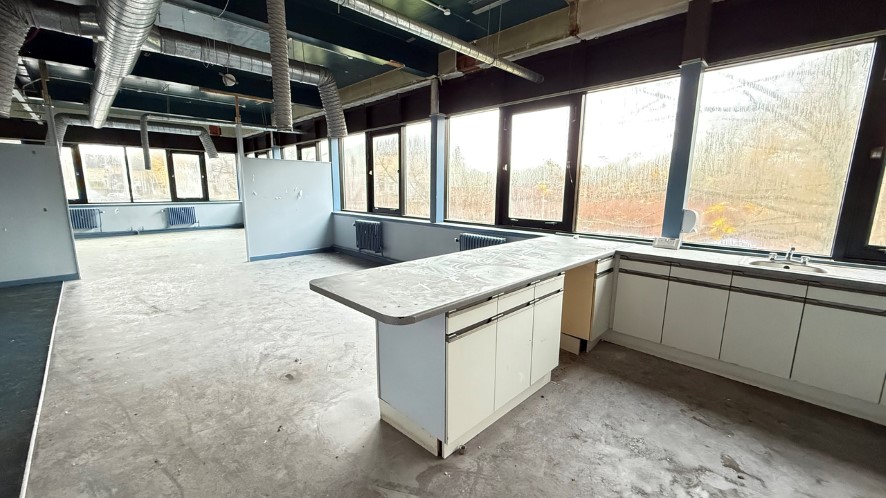 Bearsden Delivery Office, Milngavie Road, Bearsden G61 2AA