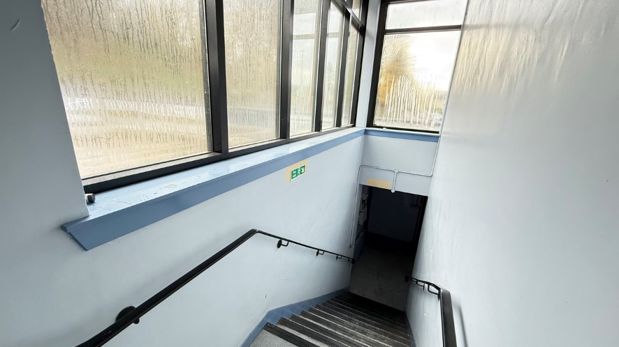 Bearsden Delivery Office, Milngavie Road, Bearsden G61 2AA