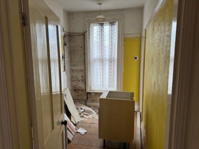 Property for Auction in Sussex & Hampshire - Flats 3 & 4, 18 Wilson Grove, Southsea, Portsmouth