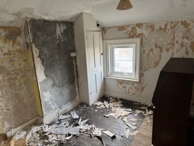 Property for Auction in Sussex & Hampshire - Flats 3 & 4, 18 Wilson Grove, Southsea, Portsmouth