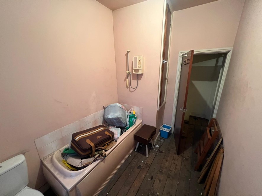 Property for Auction in Manchester - 572 Halifax Road, Rochdale