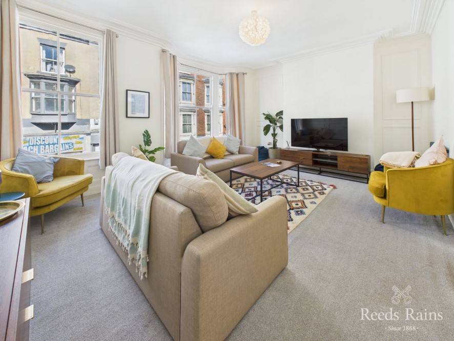 73 Eastborough, Scarborough, North Yorkshire, YO12 7PY