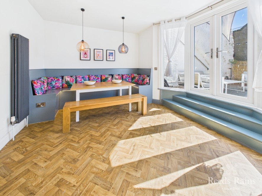 73 Eastborough, Scarborough, North Yorkshire, YO12 7PY