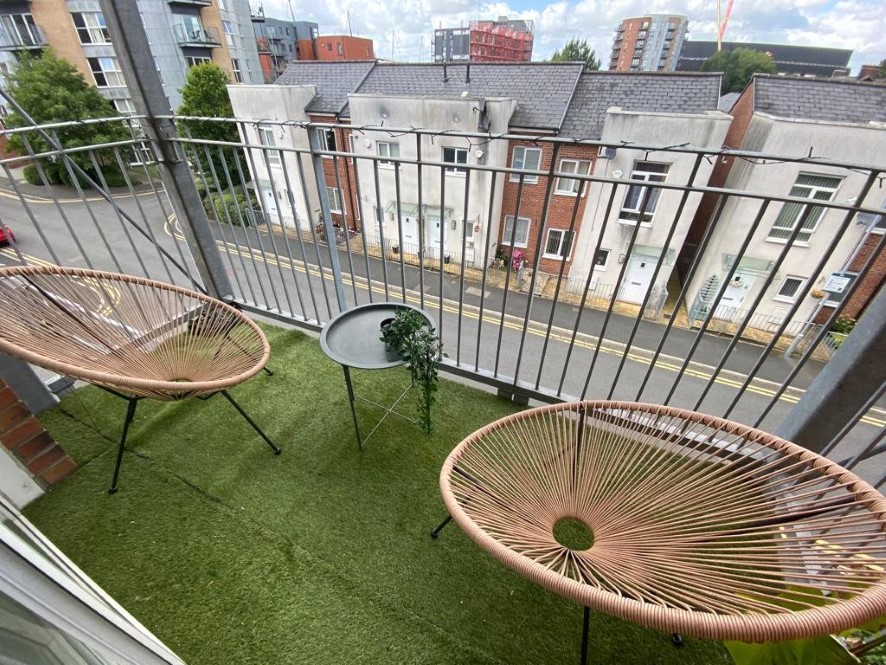 Property for Auction in Manchester - Flat 113, 1 Stillwater Drive, Manchester