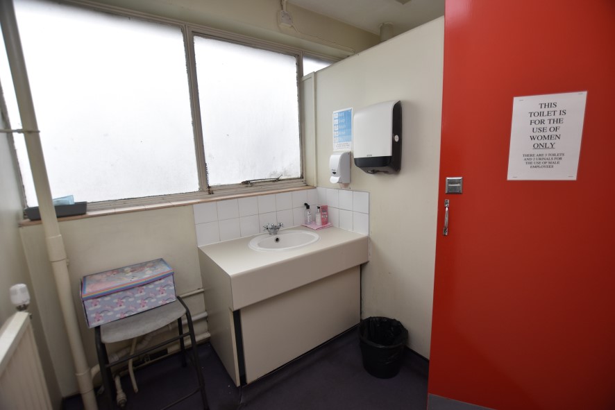 Tong Road Delivery Office, Upper Wortley Road, Leeds, West Yorkshire LS12 4JG