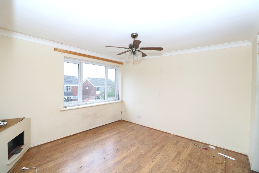 Property for Auction in Birmingham - 27 Brabham Close, Kidderminster, West Midlands DY11 5EA