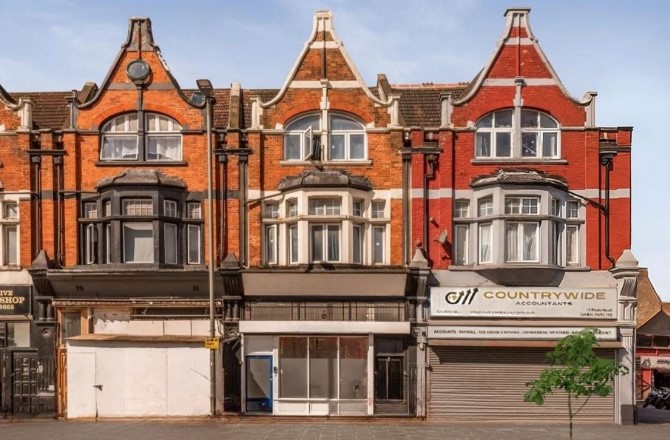Property for Auction in London - 13 Thrale Road, Streatham, London