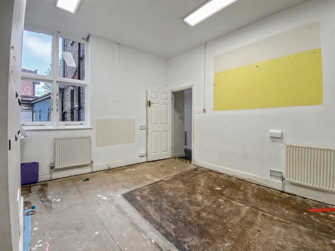 Property for Auction in London - 13 Thrale Road, Streatham, London