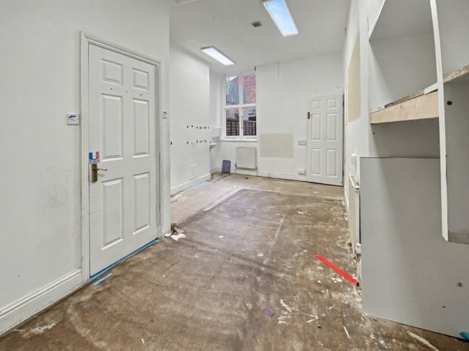 Property for Auction in London - 13 Thrale Road, Streatham, London