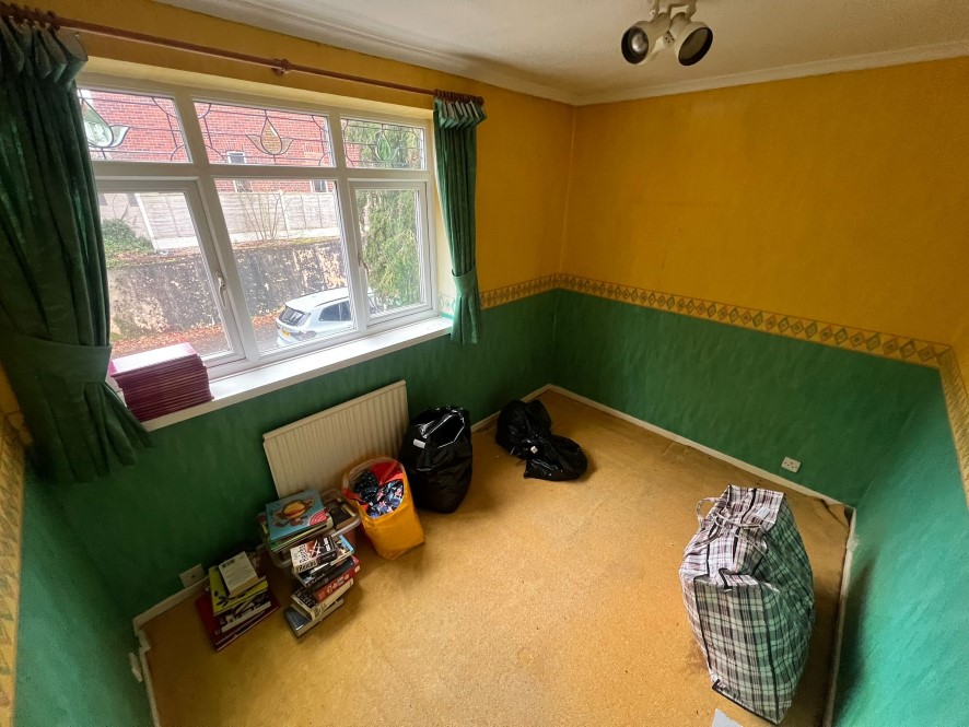 Property for Auction in Manchester - 4 Pinewood Close, Dukinfield