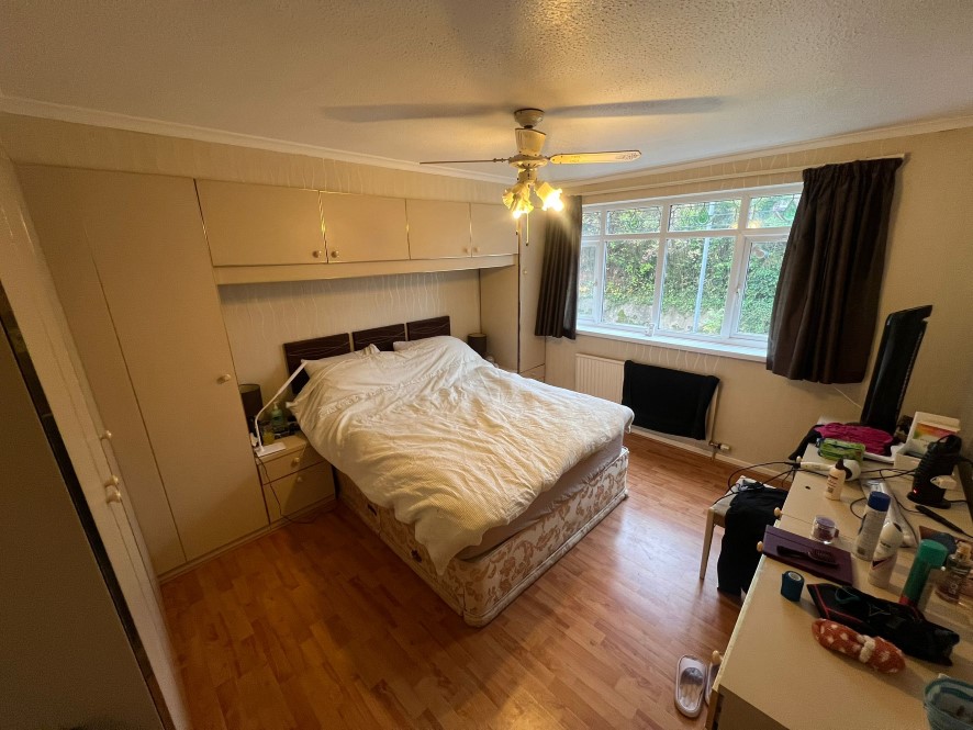 Property for Auction in Manchester - 4 Pinewood Close, Dukinfield