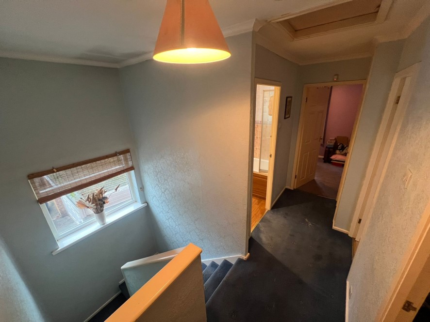 Property for Auction in Manchester - 4 Pinewood Close, Dukinfield