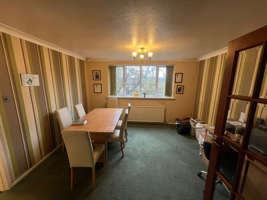 Property for Auction in Manchester - 4 Pinewood Close, Dukinfield