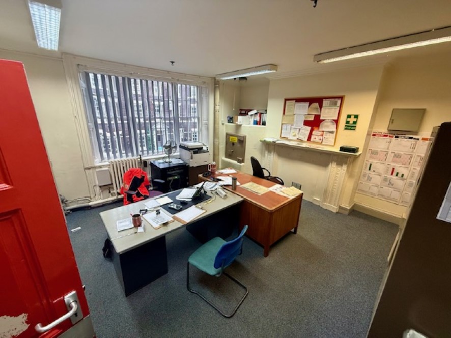 Royal Mail Sorting Office, 81 High Street, Tarporley, Cheshire CW6 0AA