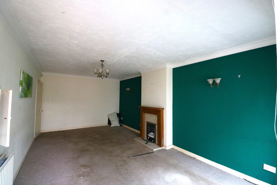 Property for Auction in Birmingham - 8 Bank Street, Stourbridge, West Midlands DY9 8TR