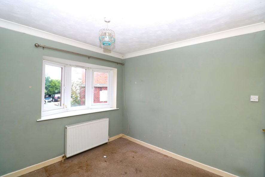 Property for Auction in Birmingham - 8 Bank Street, Stourbridge, West Midlands DY9 8TR
