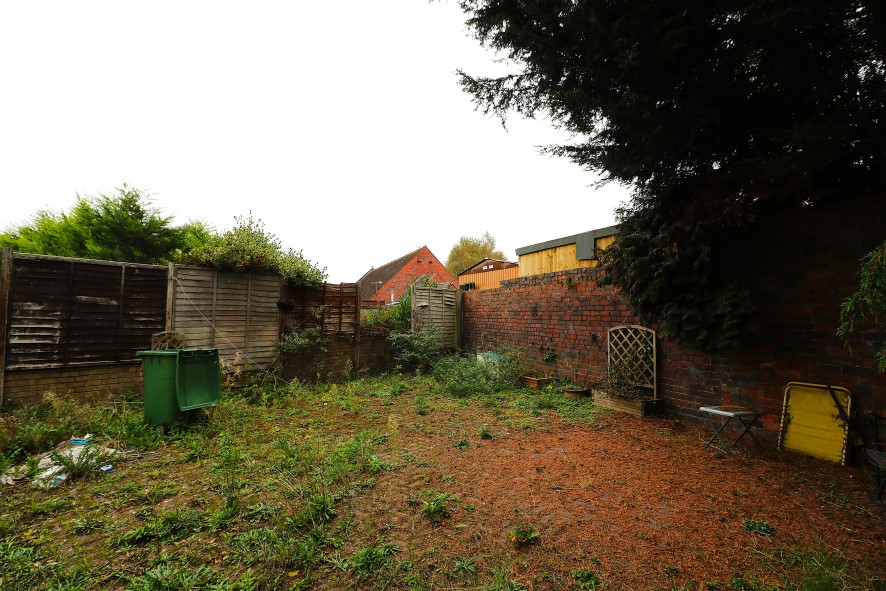 Property for Auction in Birmingham - 8 Bank Street, Stourbridge, West Midlands DY9 8TR