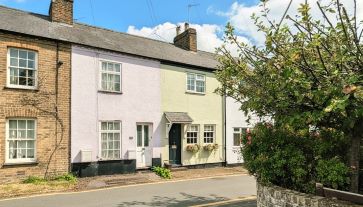 Property for Auction in Bedfordshire and Buckinghamshire - 85 Port Vale, Hertford, Hertfordshire SG14 3AF