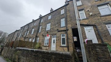 Property for Auction in North West - 19 Ovenden Road Terrace, Halifax, West Yorkshire HX3 5PW