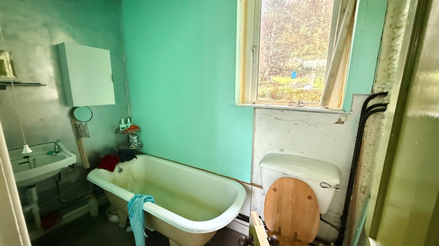 Property for Auction in Scotland - Achnashellach (Gerry’s) Hostel, Craig, Strathcarron, Ross-Shire IV54 8YU