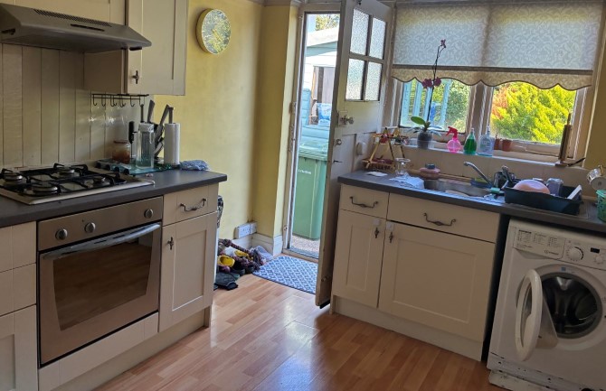 Property for Auction in London - 25 Mill Park Avenue, Hornchurch, Essex