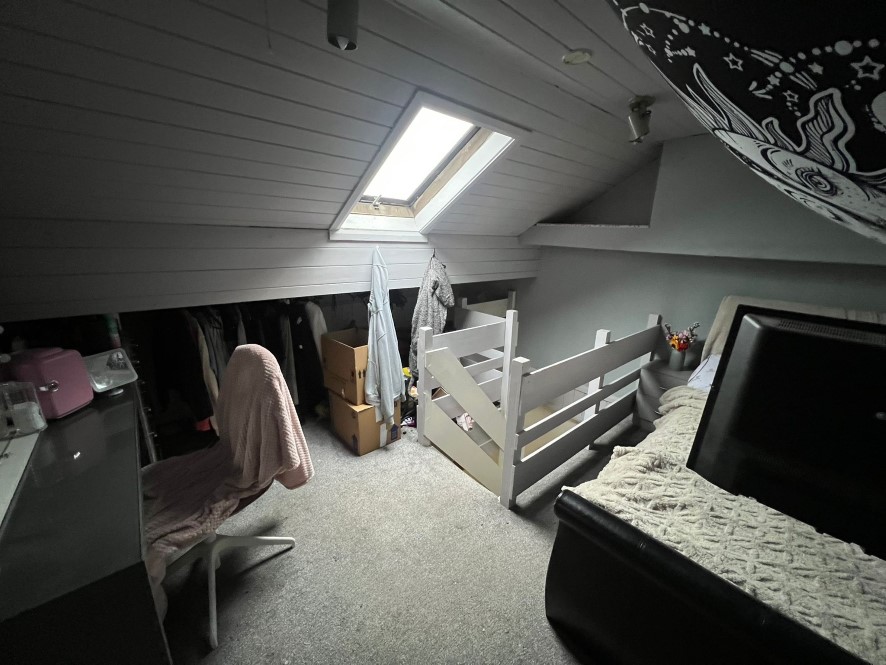 Property for Auction in Manchester - 472 Shaw Road, Royton, Oldham