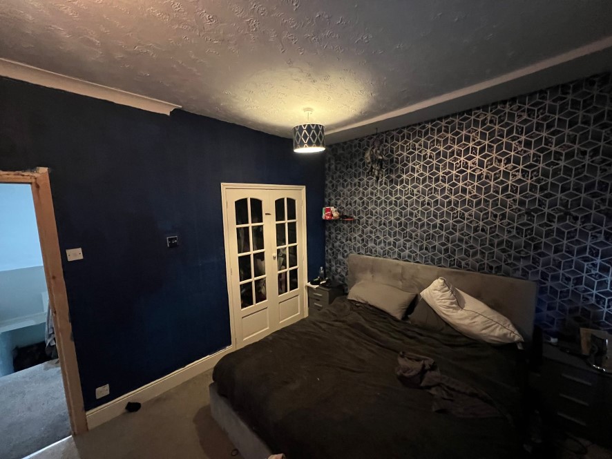 Property for Auction in Manchester - 472 Shaw Road, Royton, Oldham