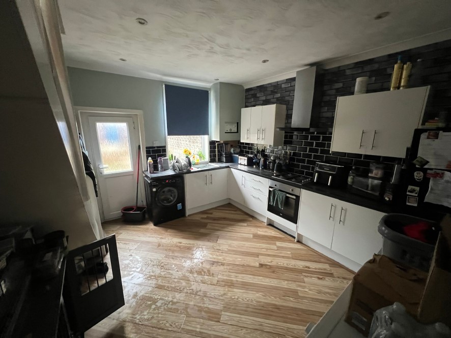 Property for Auction in Manchester - 472 Shaw Road, Royton, Oldham