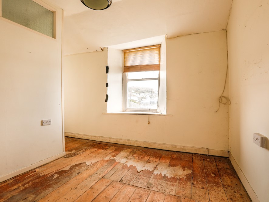 2 Harbour View, Green Rocks, Newlyn, Penzance, Cornwall TR18 5JZ