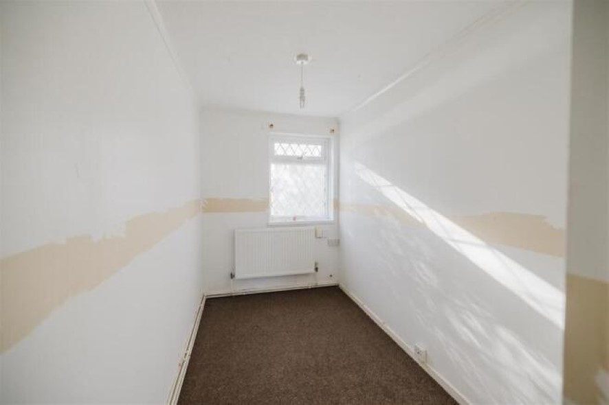 Property for Auction in North West - 8 Matlock Drive, Grimsby, Lincolnshire DN37 9LY