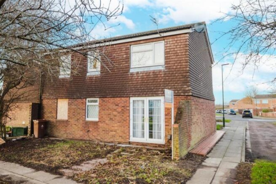 Property for Auction in North West - 8 Matlock Drive, Grimsby, Lincolnshire DN37 9LY