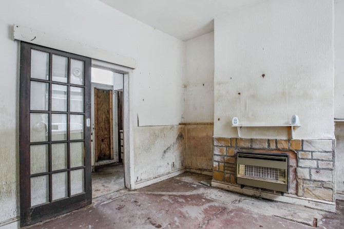 Property for Auction in London - 5 West Street, Todmorden, Lancashire