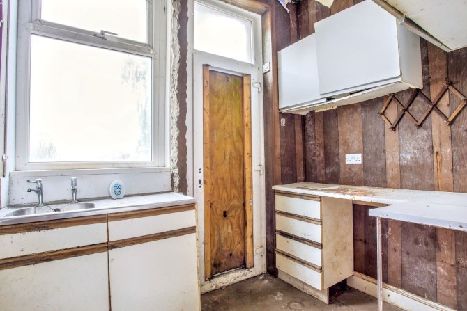 Property for Auction in London - 5 West Street, Todmorden, Lancashire