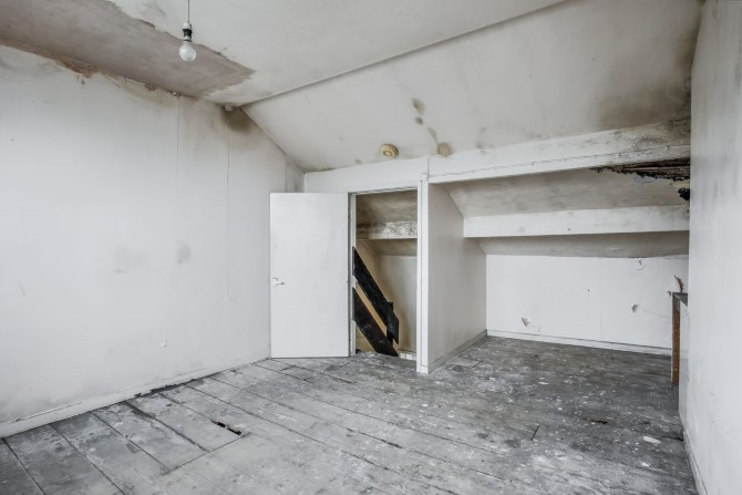 Property for Auction in London - 5 West Street, Todmorden, Lancashire