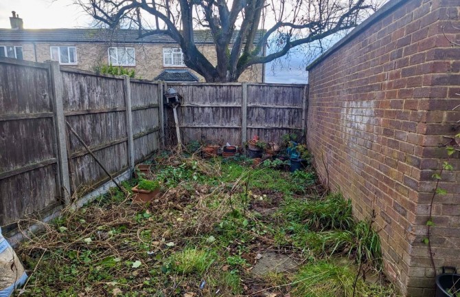 Property for Auction in London - Land and Garage at 94 Saturn Way, Hemel Hempstead, Hertfordshire