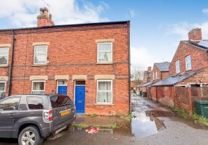 Property for Auction in London - 1 Cross Street, Skegness, Lincolnshire, PE25 3RH