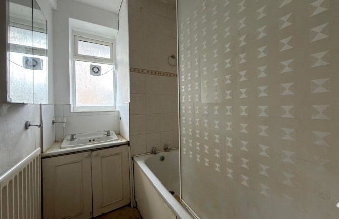 Flat 9 Wray House, Streatham Hill, Streatham, London, SW2 4AR