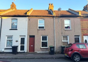 Property for Auction in London - 67 Rural Vale, Northfleet, Gravesend, Kent, DA11 9JL