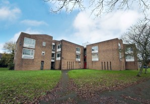 Property for Auction in London - 201 Shackleton Court, Whitley Close, Staines-upon-Thames, Middlesex, TW19 7DF