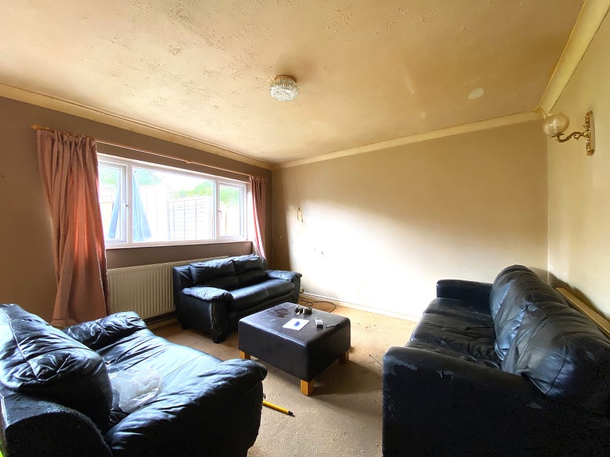 7 Magnolia Close, Drakes Broughton, Pershore, West Midlands WR10 2AZ