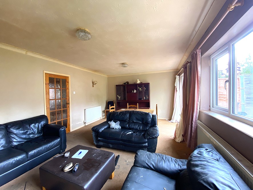 7 Magnolia Close, Drakes Broughton, Pershore, West Midlands WR10 2AZ